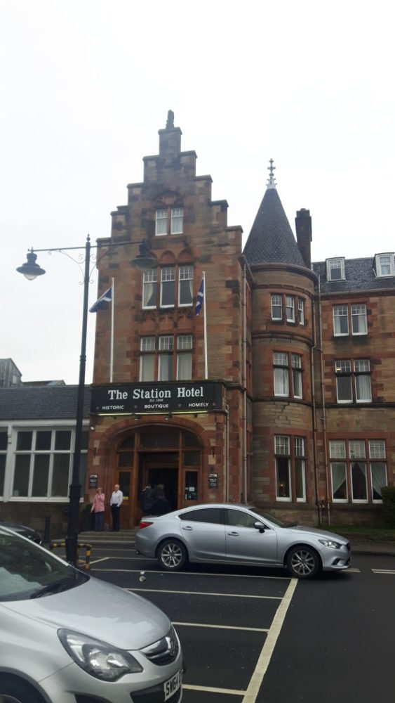 Photo of the grand looking Station Hotel in Perth