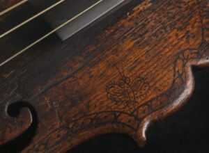 Violin without sides