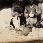 Credit: Man being injected by doctor, during the outbreak of bubonic plague in Karachi, India. Photograph, 1897. Credit: Wellcome Collection. Attribution 4.0 International (CC BY 4.0)