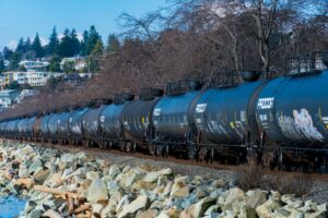 train carrying oil, photo by Howei Wang