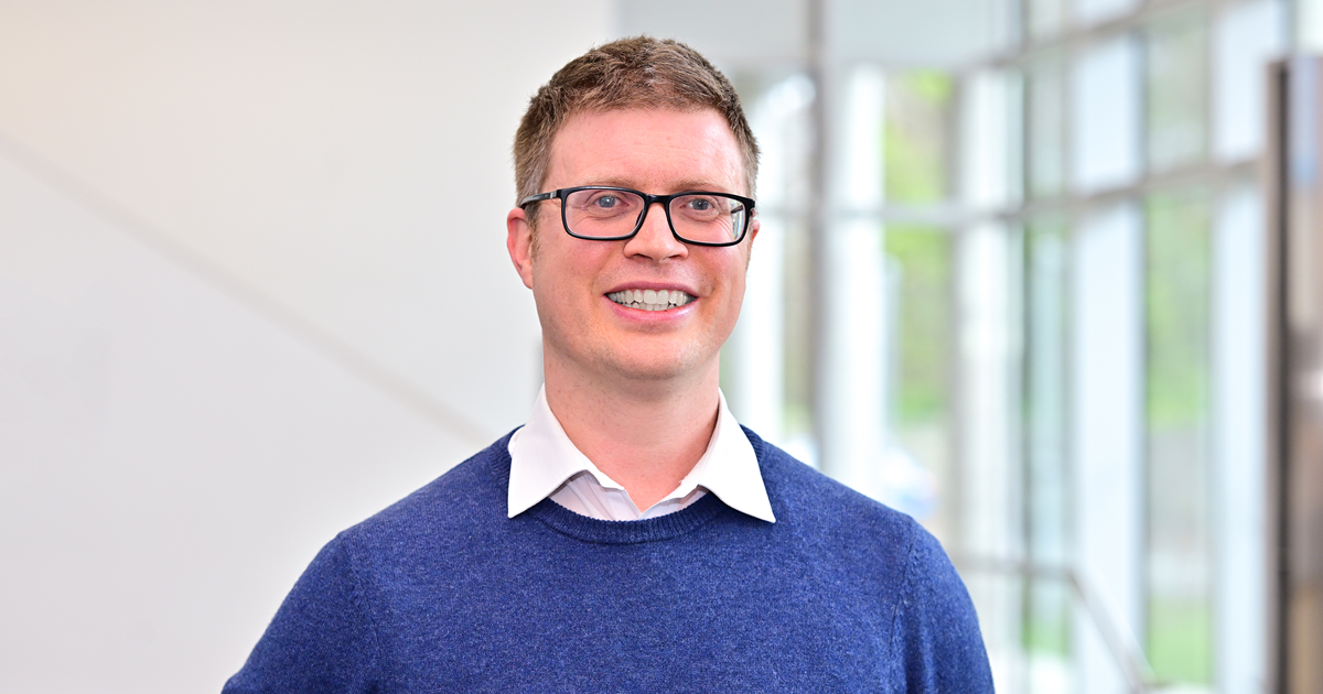 Head shot of Andy Bretherick