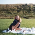 A photograph of Thea