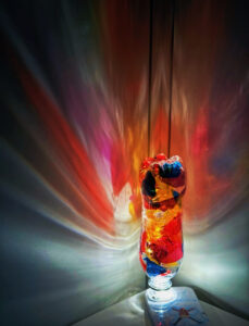 Create richly varied coloured light spots