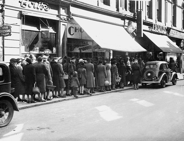 Queue for Bakery