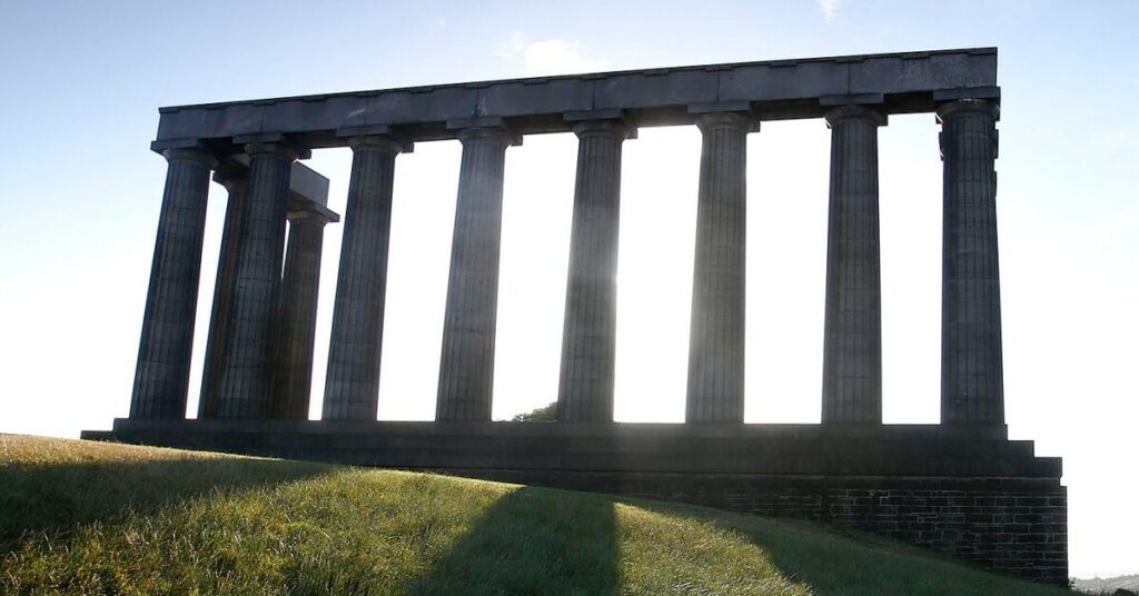 'Scotland's shame' was intended to be another Parthenon to commemorate Scottish soldiers killed in the Napoleonic wars but construction was halted in 1829 due to lack of money. Only one facade of pillars was built.