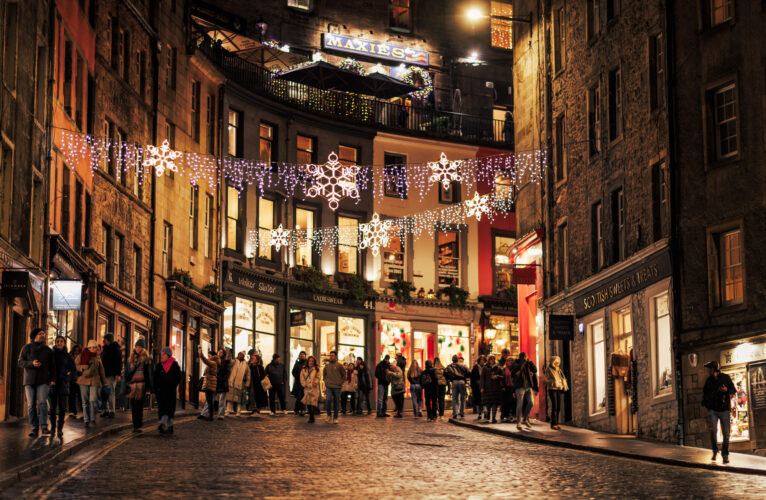 How to best spend the festive season in Edinburgh as a student!