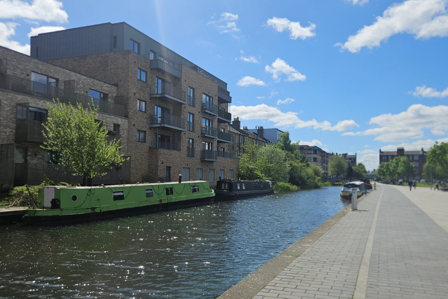 Union Canal in Tollcross.