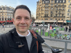Dr James Lamb in Paris