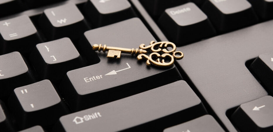 Image of a key lying on a keyboard