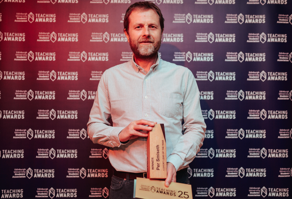 Photo of Per with his award.