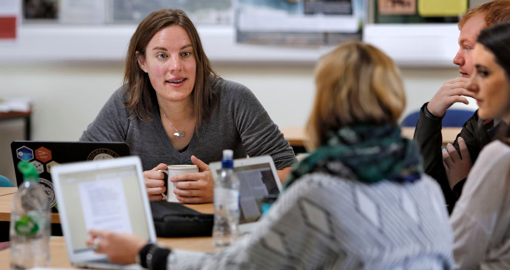 GeoSciences seminar Dr Isla Myers-SmithChancellor's Fellow Global Change Research Group talking to students at School of GeoSciences